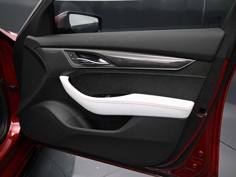 Used 2025 Cadillac CT5 V Blackwing w/ Super Cruise 1 Package image 27