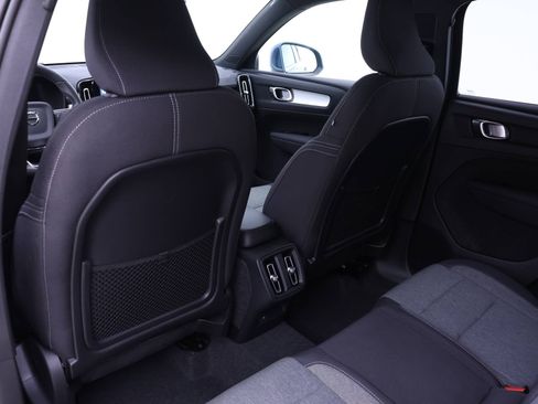 Certified 2024 Volvo XC40 B5 Core image 20