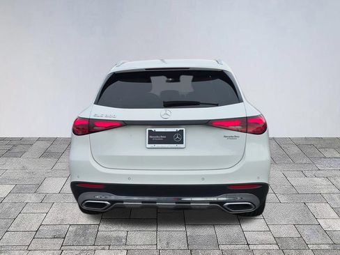 Certified 2025 Mercedes-Benz GLC 300 image 6