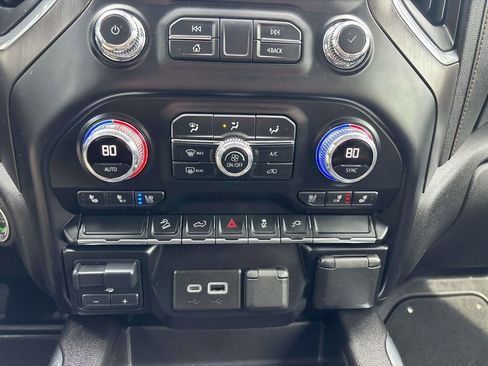 Used 2022 GMC Sierra 2500 AT4 w/ Snow Plow Prep/Camper Package image 22