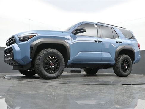 New 2025 Toyota 4Runner SR5 image 26
