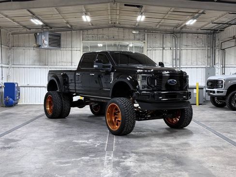 Used 2022 Ford F450 Limited w/ FX4 Off-Road Package AWD/4WD image 1