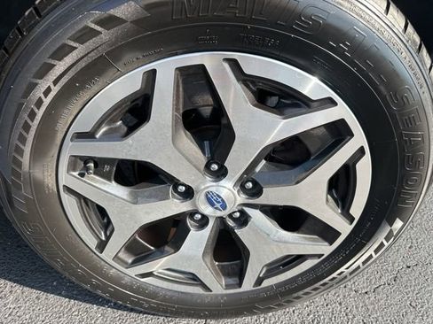 Used 2021 Subaru Forester Premium image 31
