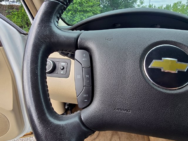 Used 2011 Chevrolet Impala LT FWD image 20