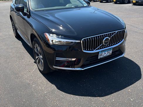 Used 2022 Volvo XC60 T8 Inscription Expression w/ Advanced Package AWD/4WD image 4