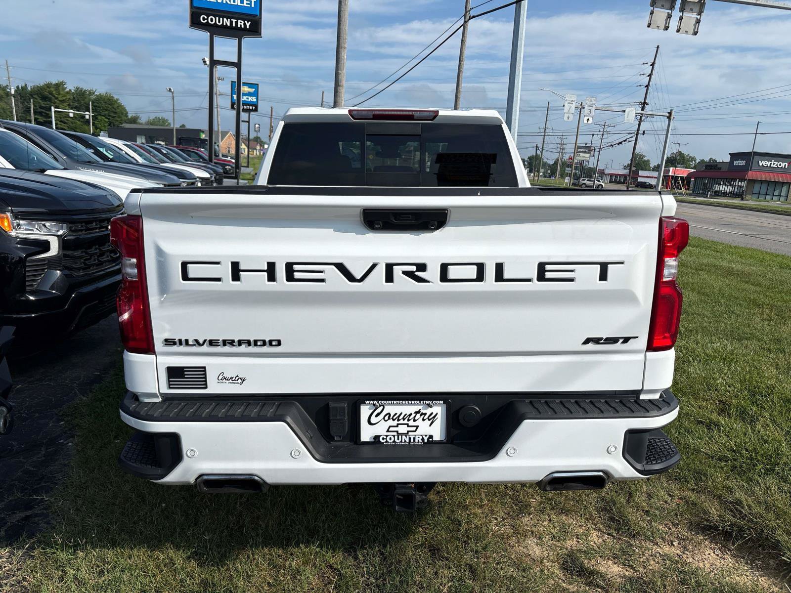 Used 2023 Chevrolet Silverado 1500 RST w/ RST All Star Premium Package AWD/4WD image 4
