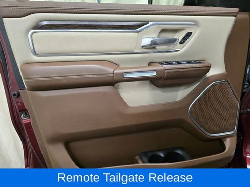 Used 2019 RAM 1500 Laramie AWD/4WD image 11