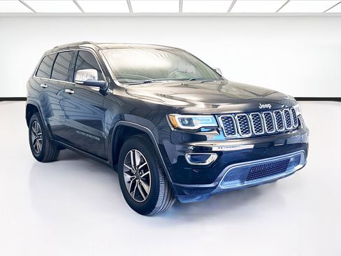 Used 2021 Jeep Grand Cherokee Limited w/ Luxury Group II image 3