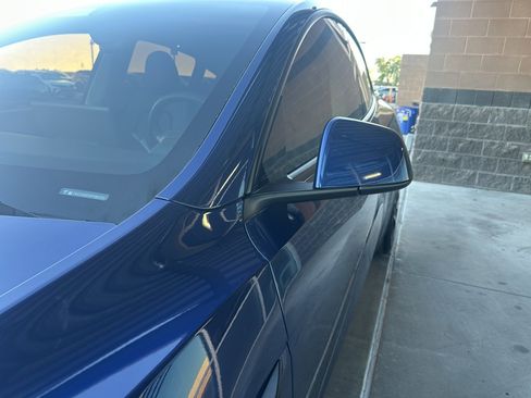 Used 2023 Tesla Model Y Performance image 11