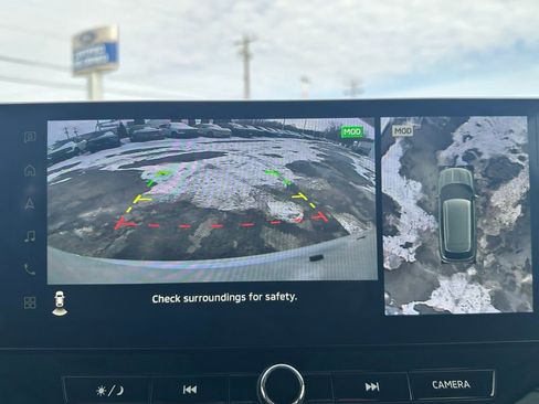 Used 2025 Mitsubishi Outlander SE image 27