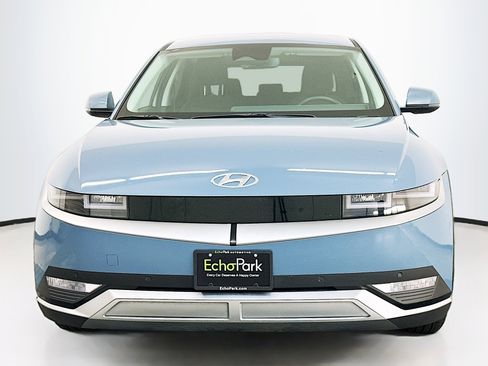 Used 2024 Hyundai Ioniq 5 SEL image 2