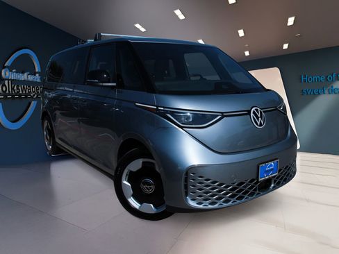 New 2025 Volkswagen ID. Buzz Pro S RWD image 1