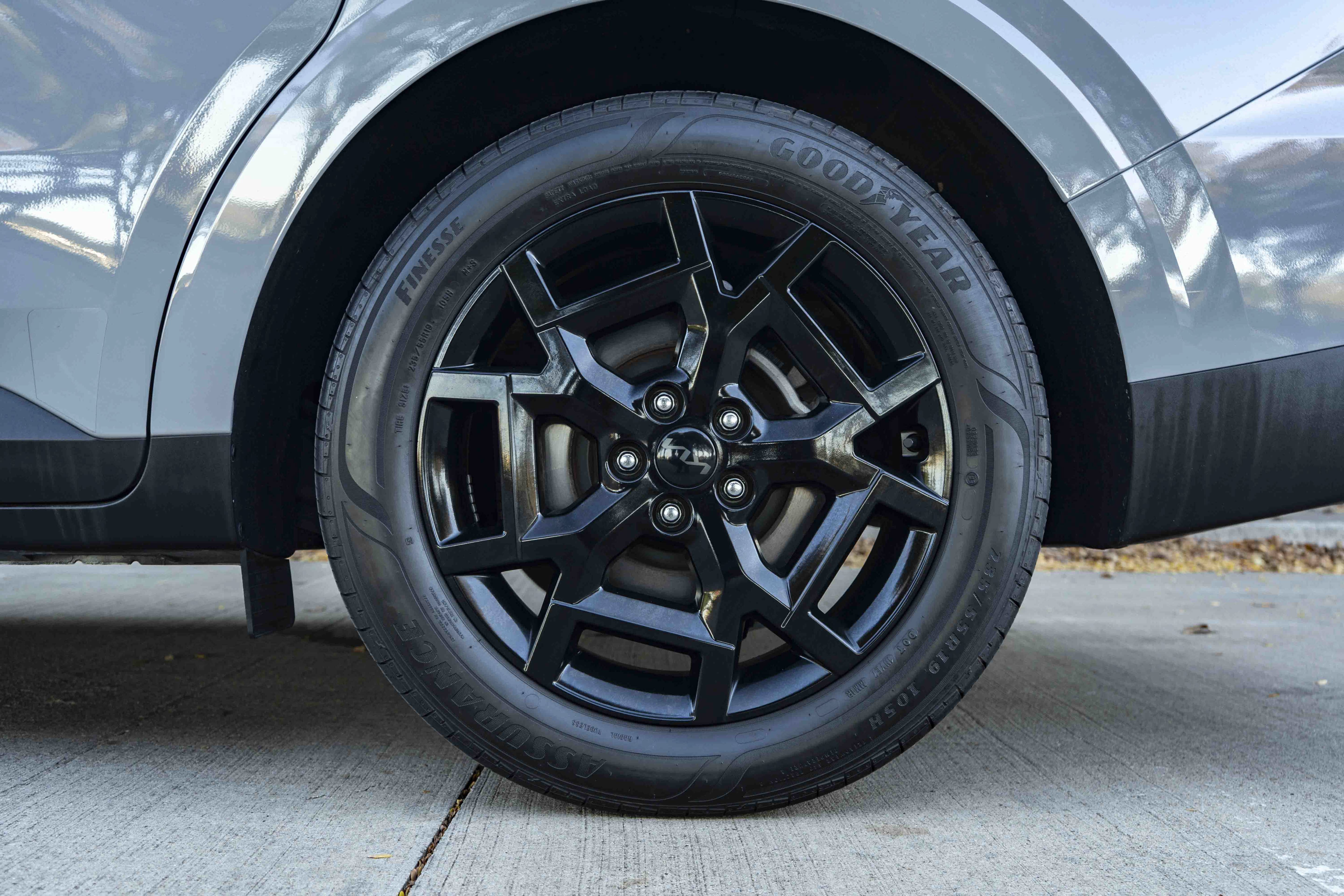 Used 2026 Kia Carnival SX w/ SX Dark Edition Package FWD image 15