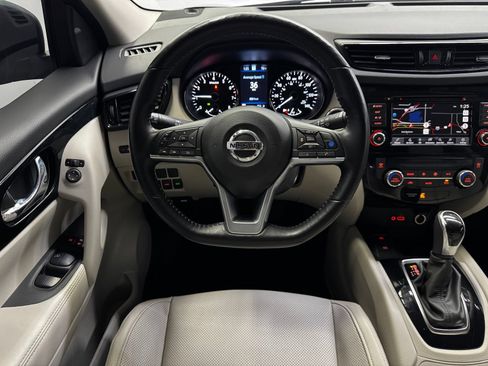 Used 2022 Nissan Rogue Sport SL AWD/4WD image 15