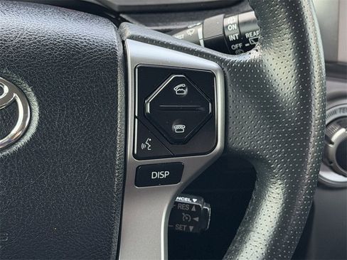 Used 2018 Toyota 4Runner Limited image 15