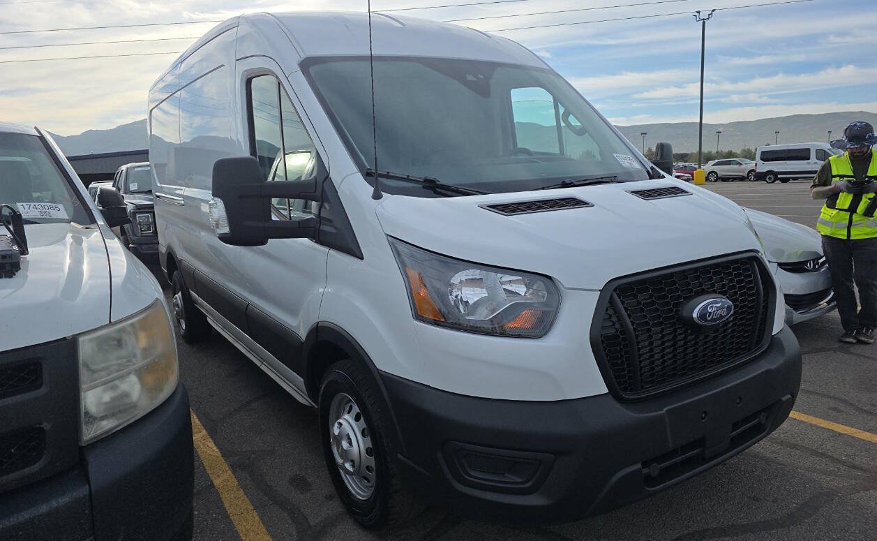 Used 2025 Ford Transit 350 148 Medium Roof AWD image 1