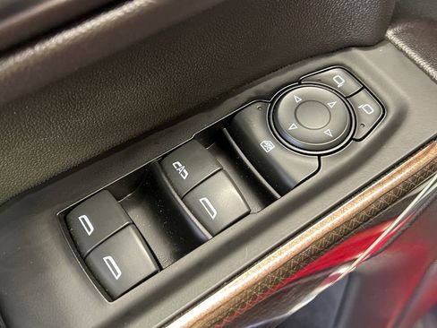 Used 2019 Chevrolet Silverado 1500 RST AWD/4WD image 41