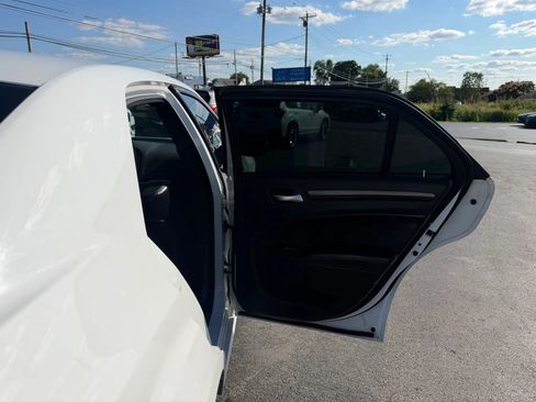 Used 2016 Chrysler 300 S RWD image 36