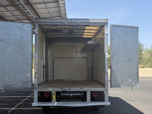 Used 2010 Ford E-350 and Econoline 350 Super Duty RWD image 16