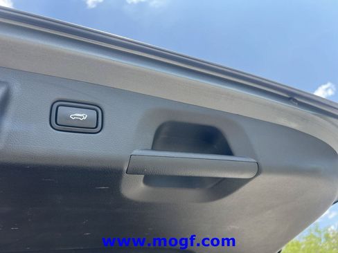 Used 2023 Hyundai Palisade SEL FWD image 28