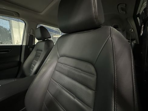 Used 2024 Honda CR-V EX-L image 10