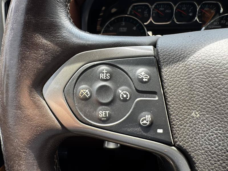 Used 2015 Chevrolet Silverado 1500 High Country w/ High Country Premium Package AWD/4WD image 30