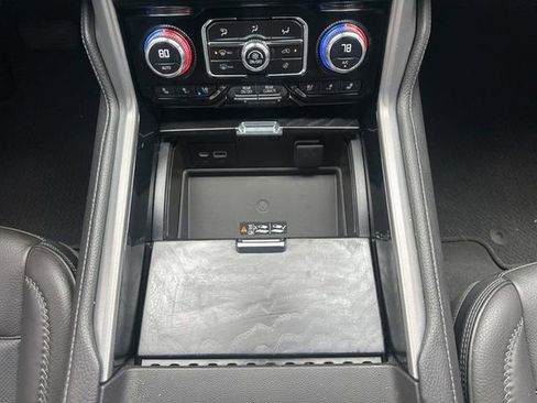 Used 2023 GMC Yukon Denali w/ Denali Reserve Package image 26