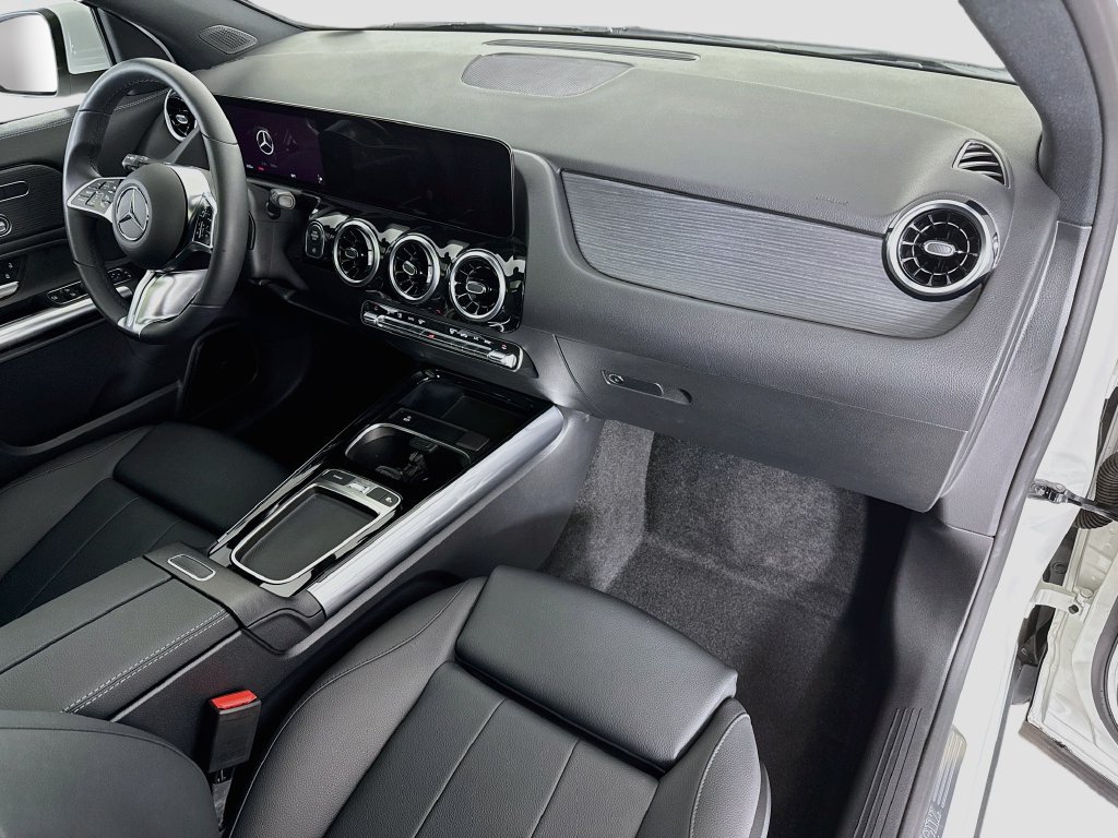 Certified 2026 Mercedes-Benz GLA 250 image 17