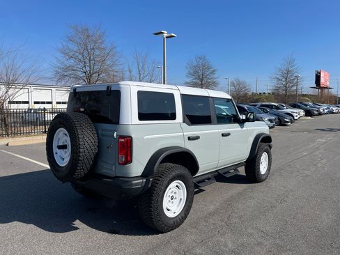 Used 2024 Ford Bronco Heritage Edition image 9