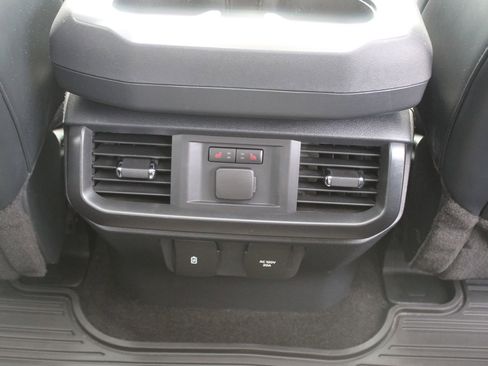 Used 2022 Ford F150 Raptor w/ Equipment Group 801A High AWD/4WD image 18