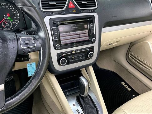 Used 2012 Volkswagen Eos Komfort FWD image 9