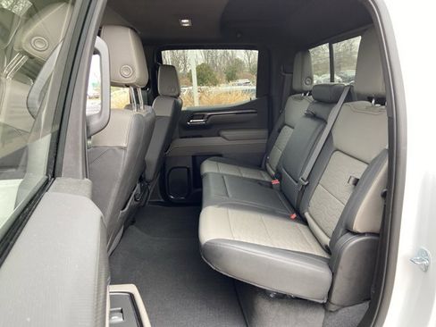 Used 2023 Chevrolet Silverado 1500 ZR2 image 15