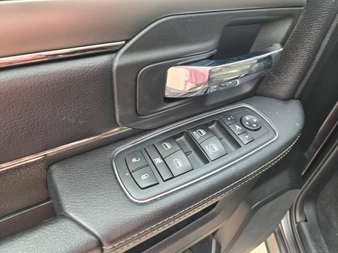Used 2017 RAM 1500 Sport RWD image 18