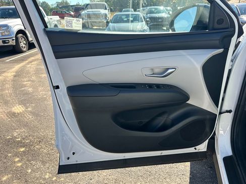 New 2025 Hyundai Tucson SEL image 10