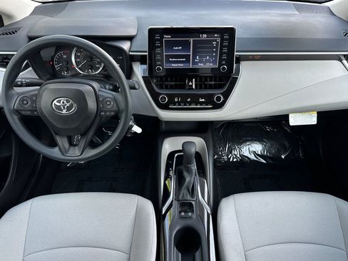 Used 2020 Toyota Corolla LE w/ Carpet Mat Package (TMS) image 13