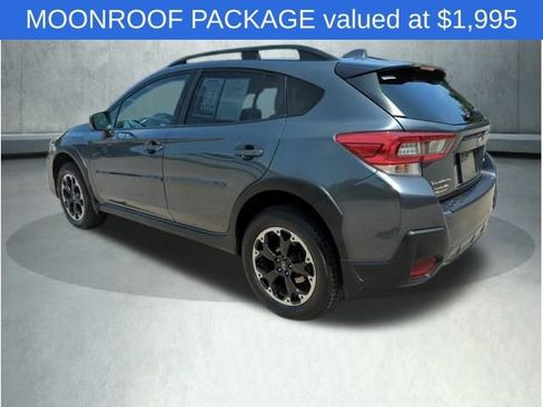 Used 2022 Subaru Crosstrek 2.0i Premium w/ Moonroof Package image 3