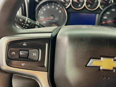 Used 2019 Chevrolet Silverado 1500 LT RWD image 17