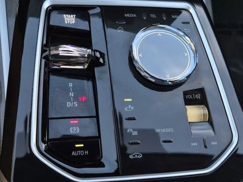 Used 2025 BMW 740i RWD image 29