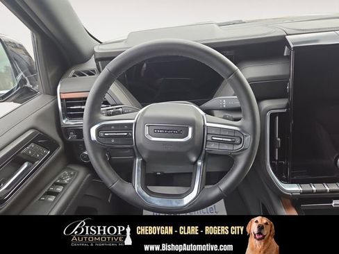 Used 2025 GMC Yukon Denali w/ LPO, Floor Liner Package AWD/4WD image 20