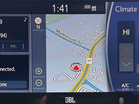 Used 2022 Toyota Venza Limited image 23