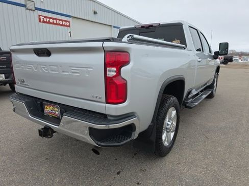 Used 2021 Chevrolet Silverado 2500 LTZ w/ LTZ Premium Package image 5