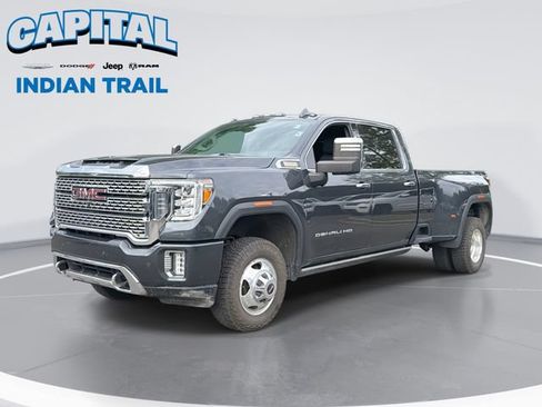 Used 2022 GMC Sierra 3500 Denali w/ Denali Ultimate Package AWD/4WD image 1