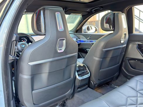 Used 2023 BMW 740i w/ Parking Assistance Package RWD image 45