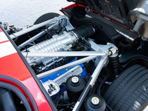 Used 2005 Ford GT RWD image 66