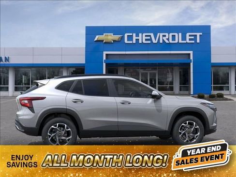 New 2026 Chevrolet Trax LT image 5