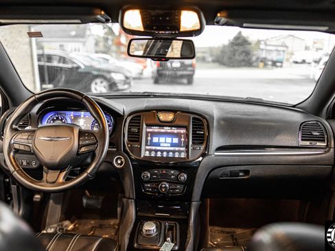 Used 2017 Chrysler 300 S image 34