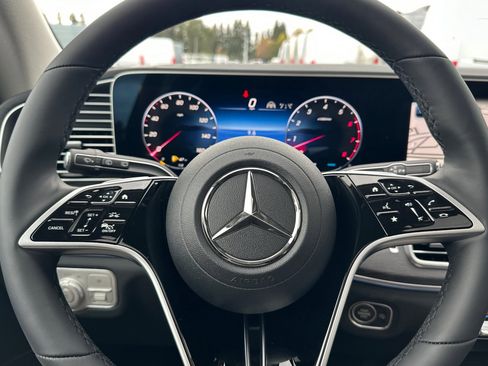 New 2026 Mercedes-Benz GLS 450 4MATIC image 25
