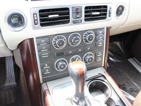 Used 2012 Land Rover Range Rover HSE LUX w/ Luxury Interior Pkg image 18