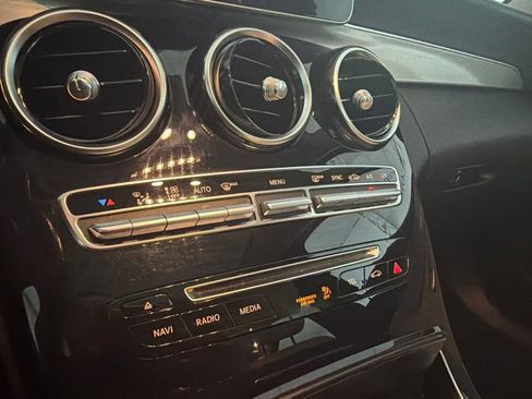 Used 2015 Mercedes-Benz C 300 4MATIC Sedan image 19