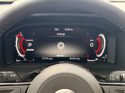 Used 2022 Nissan Rogue Platinum w/ Head-Up Display Package image 14